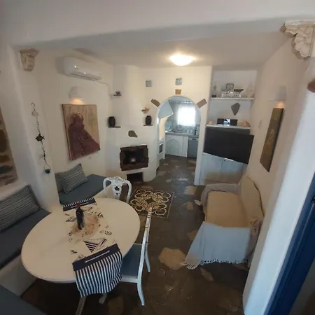 Crystal 4 * Chrisi Akti (Paros)